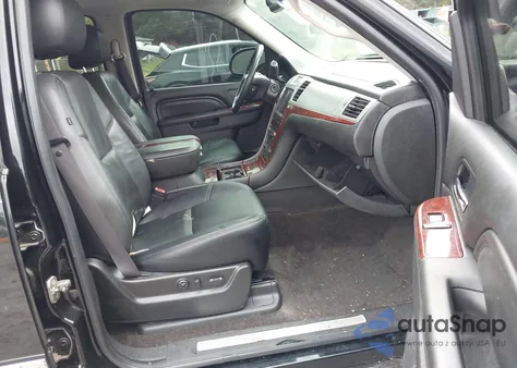 2011 Cadillac Escalade Standard from USA, damaged, VIN 1GYS4AEF9BR304677